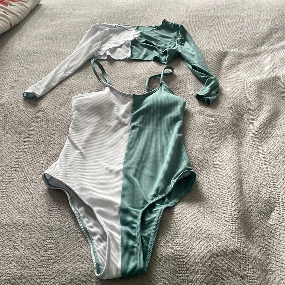 SHEIN bathing suit